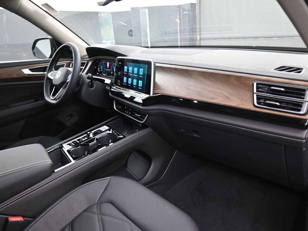 2026 Volkswagen Atlas SE Technology photo 45