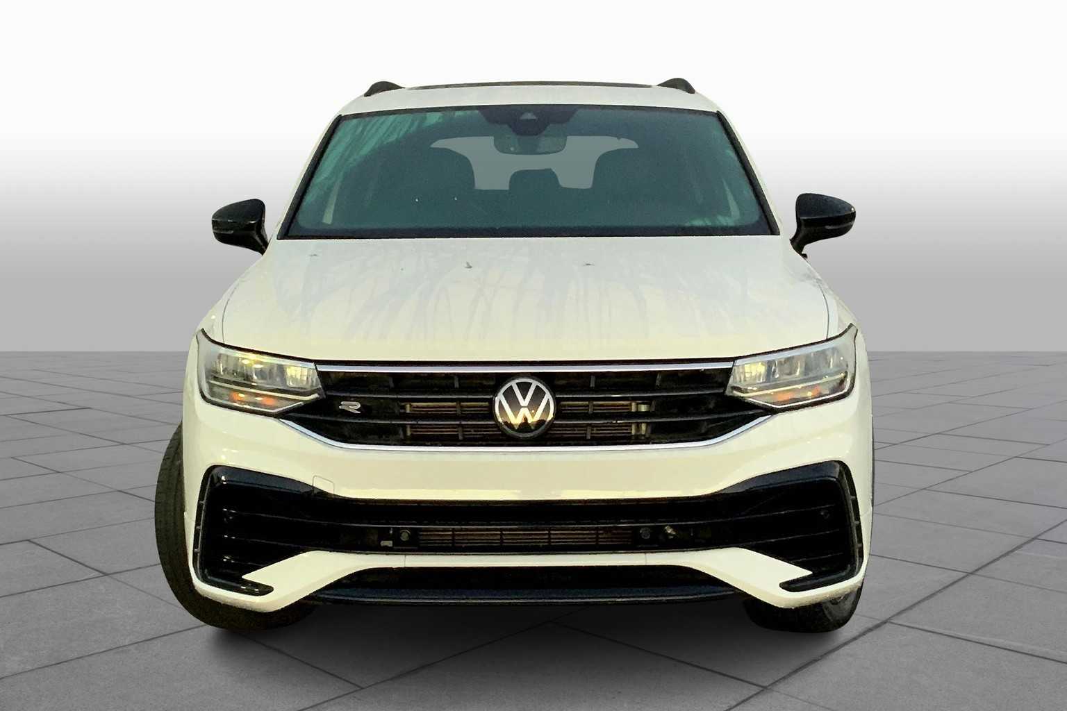 2022 Volkswagen Tiguan SE R-Line Black photo 3