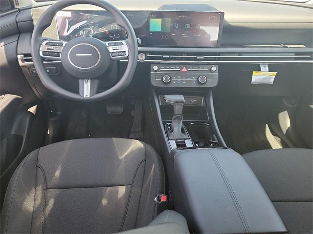 2025 Hyundai Tucson SE photo 7