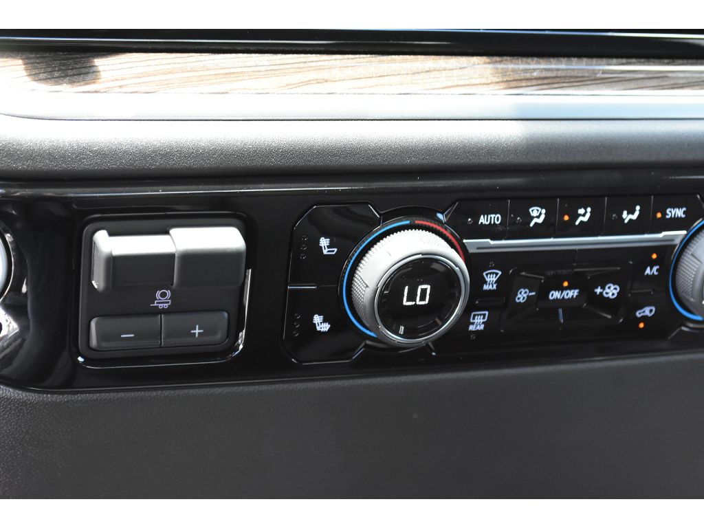 2025 Chevrolet Silverado 2500HD LT photo 20