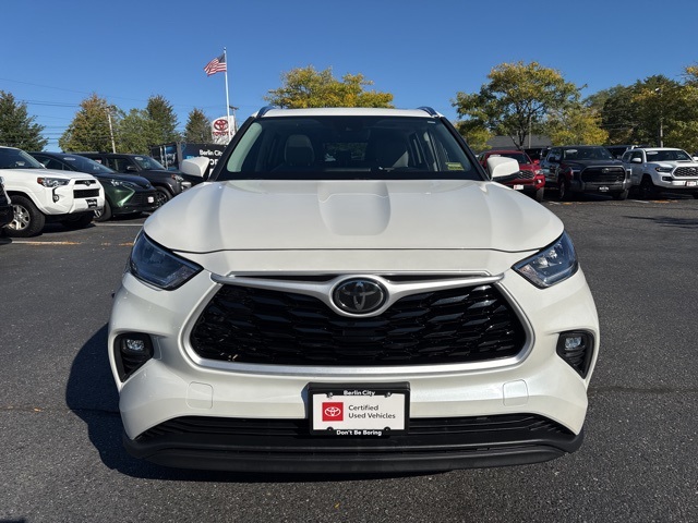 2020 Toyota Highlander XLE photo 8