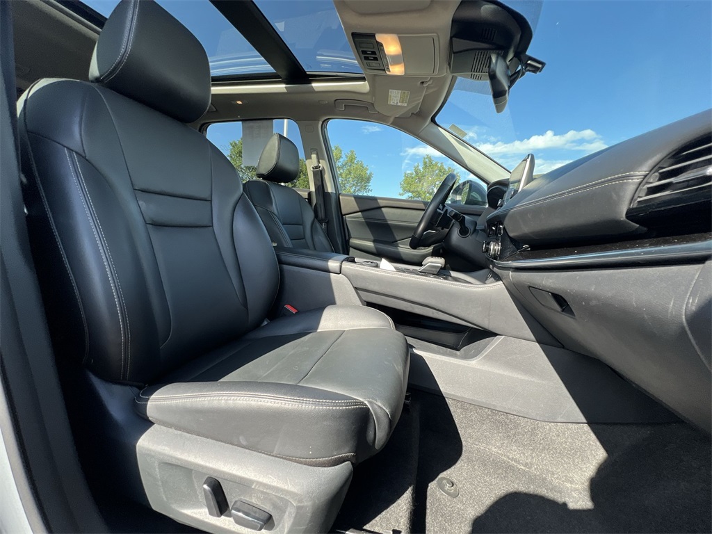 2023 Nissan Rogue SL photo 24