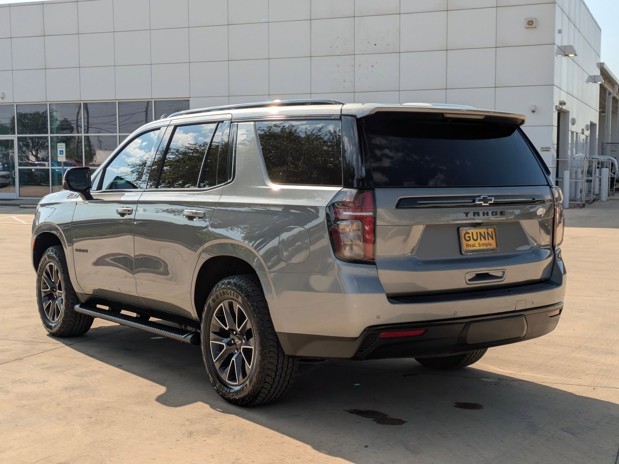 2023 Chevrolet Tahoe Z71 photo 5