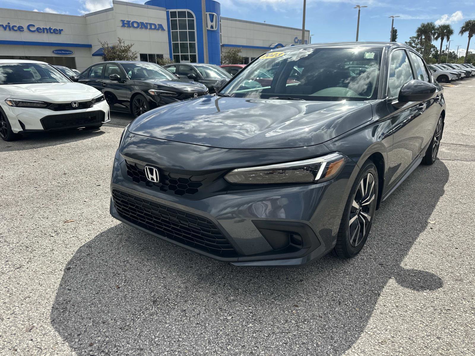 2023 Honda Civic EX-L Hatchback photo 7