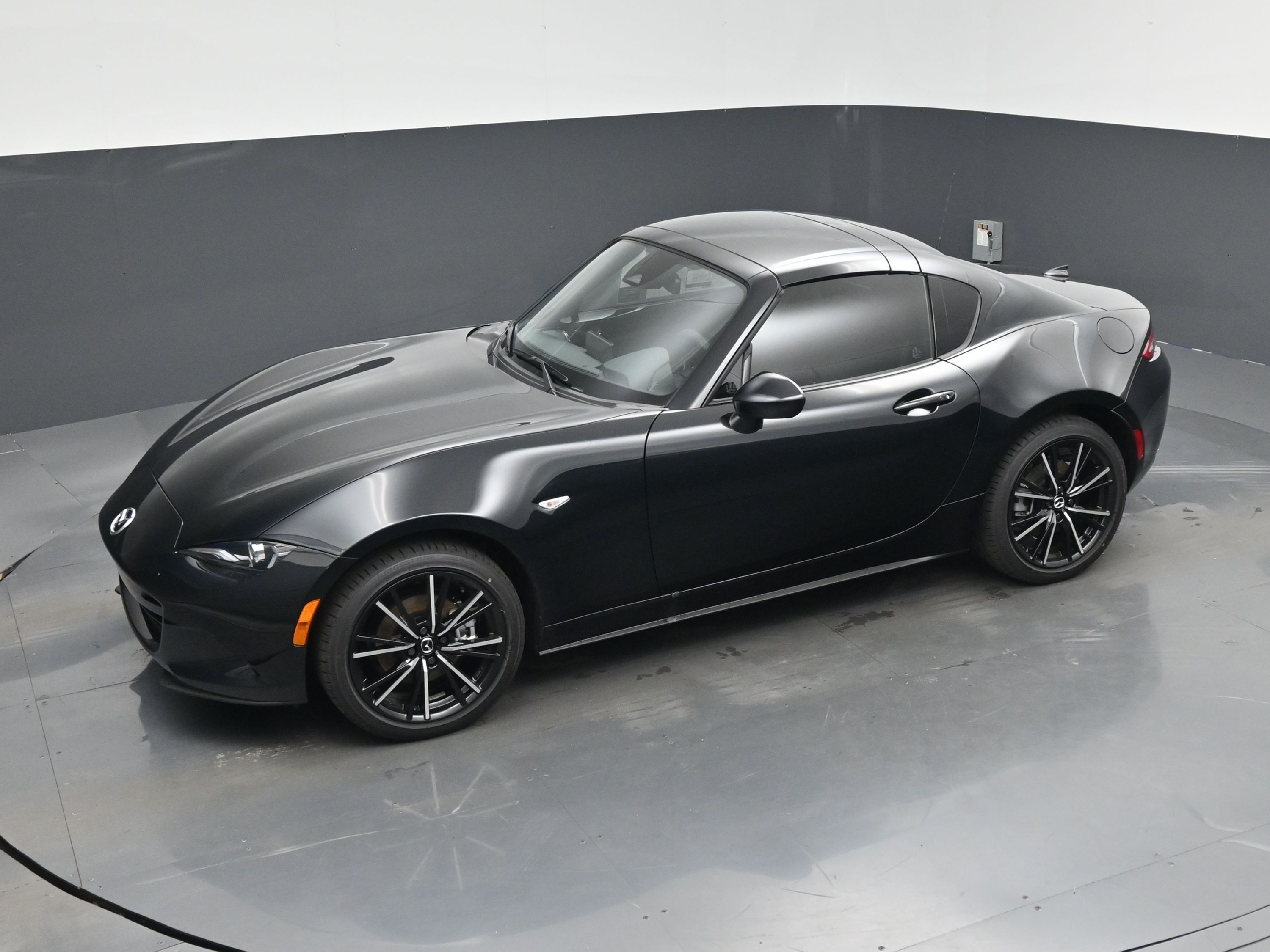 2025 Mazda MX-5 Miata Miata RF Grand Touring photo 12