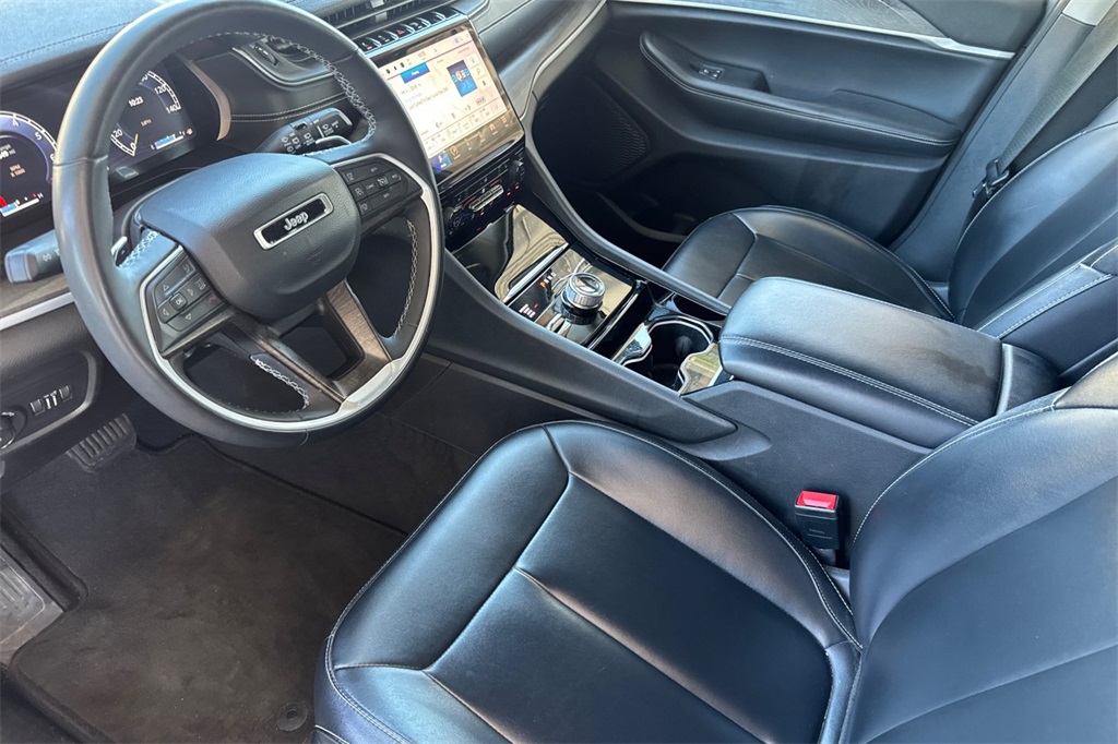 2023 Jeep Grand Cherokee Limited photo 4