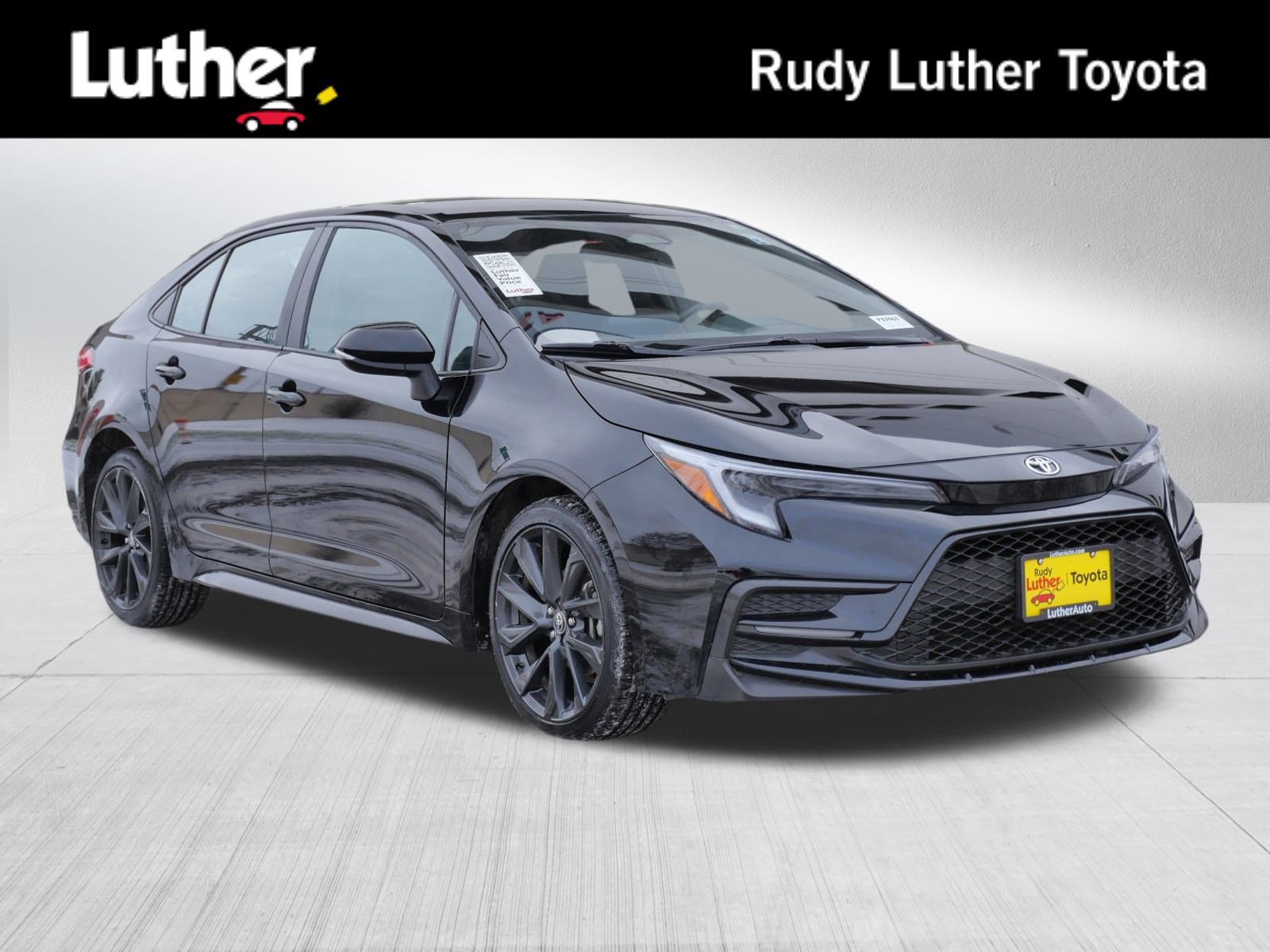 2024 Toyota Corolla SE's photo