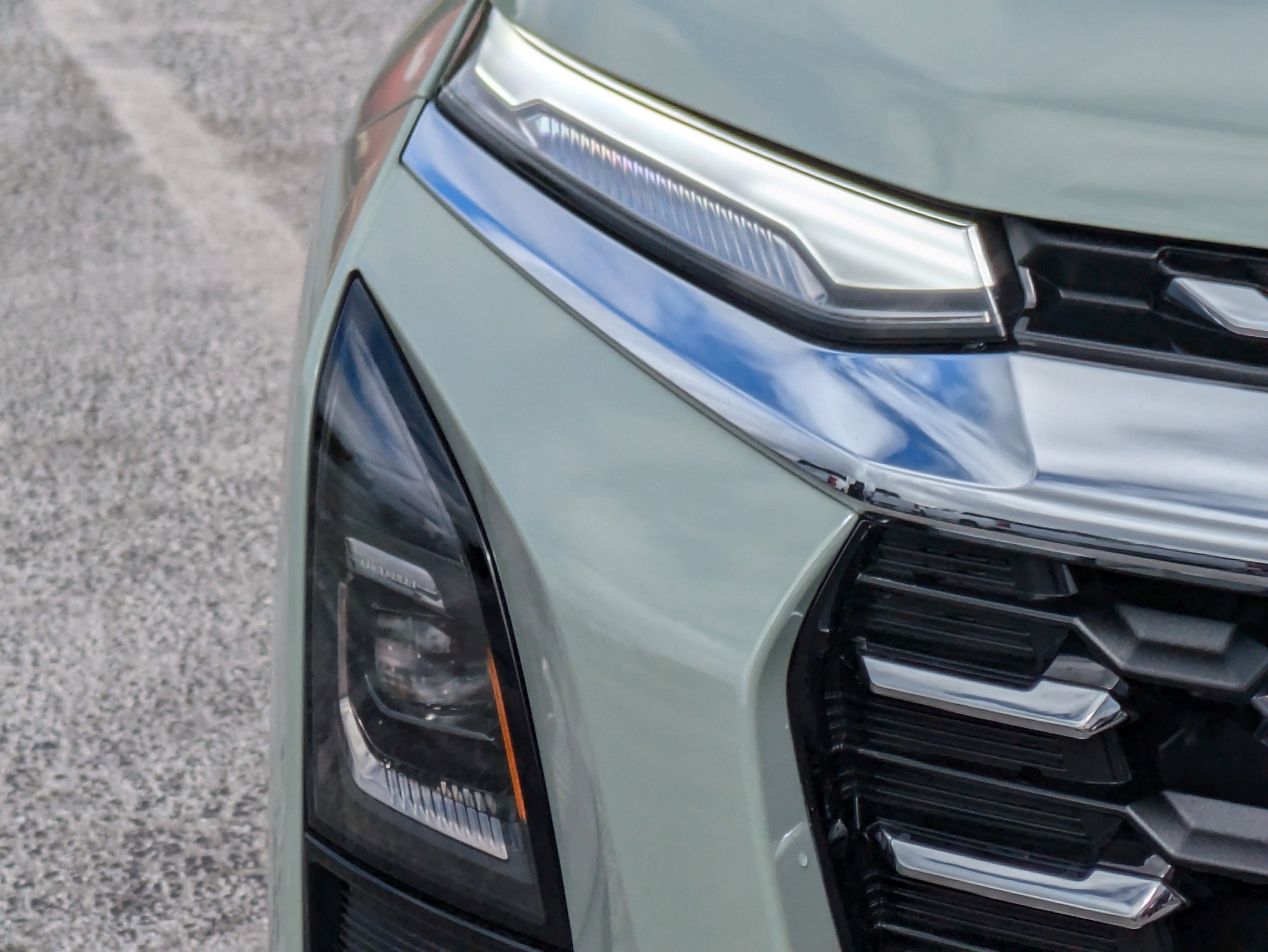 2026 Chevrolet Equinox LT photo 2
