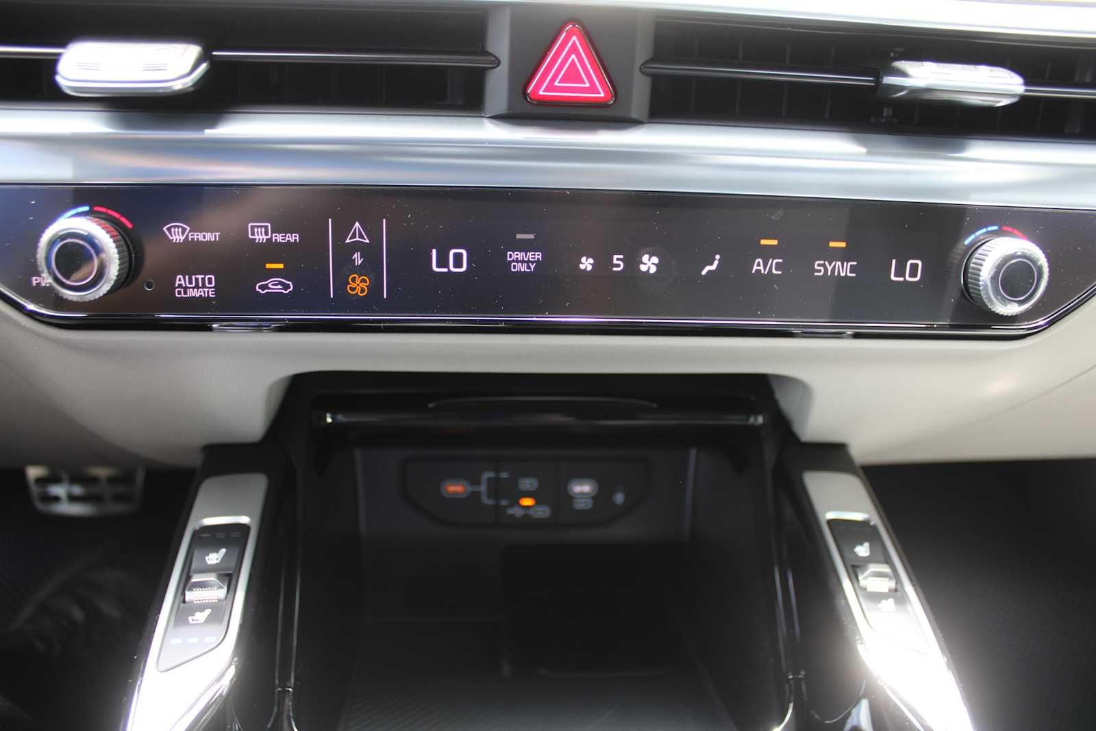 2025 Kia Sorento Hybrid SX Prestige photo 45