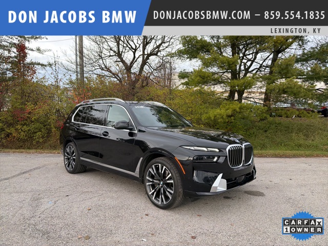 2023 BMW X7 40i's photo