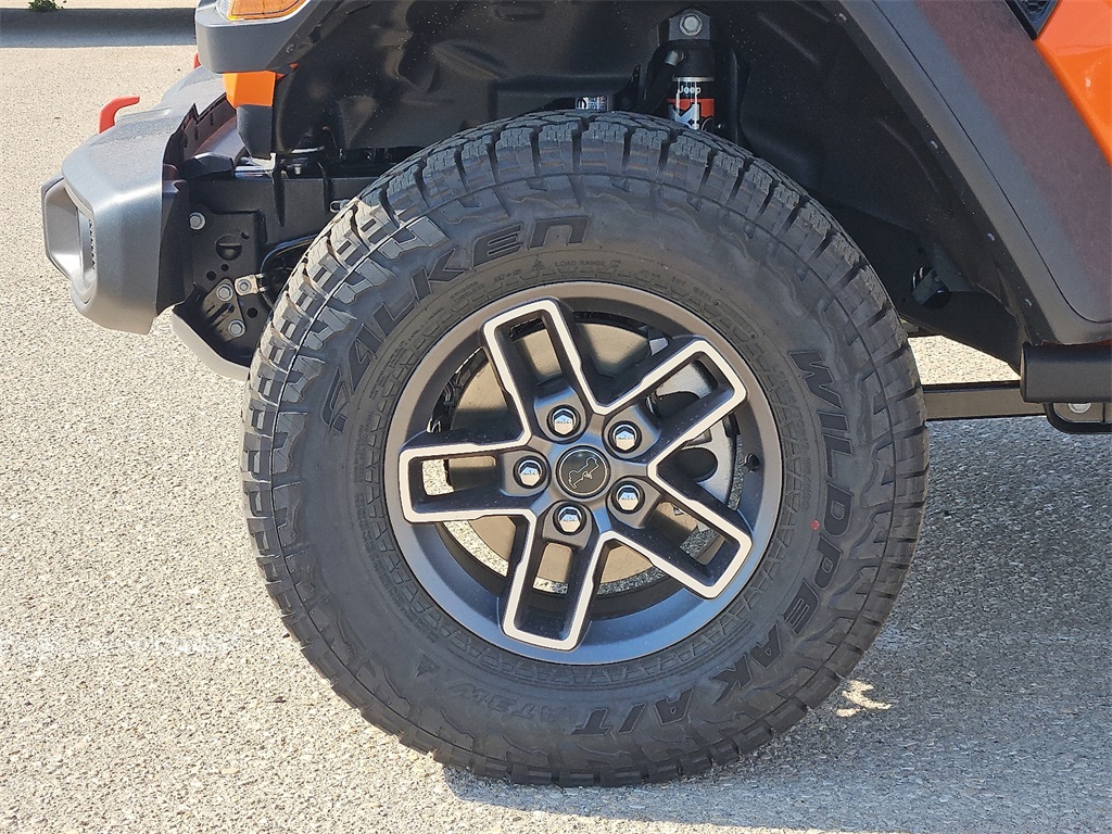 2025 Jeep Gladiator Mojave photo 8