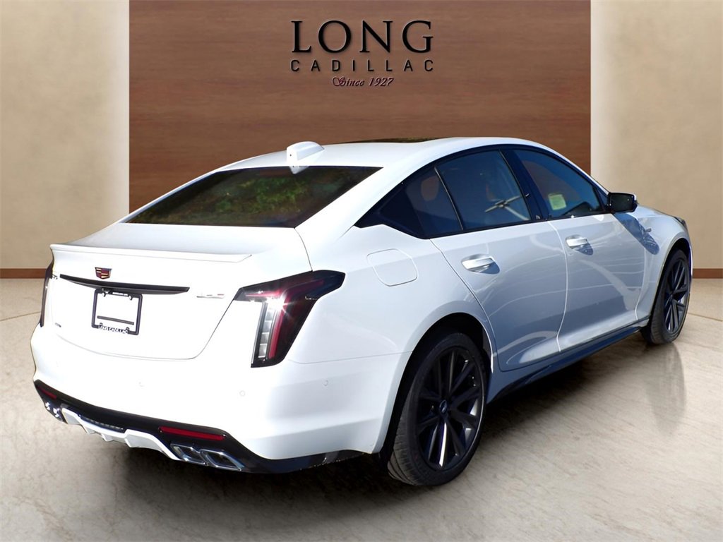 2026 Cadillac CT5 V photo 4