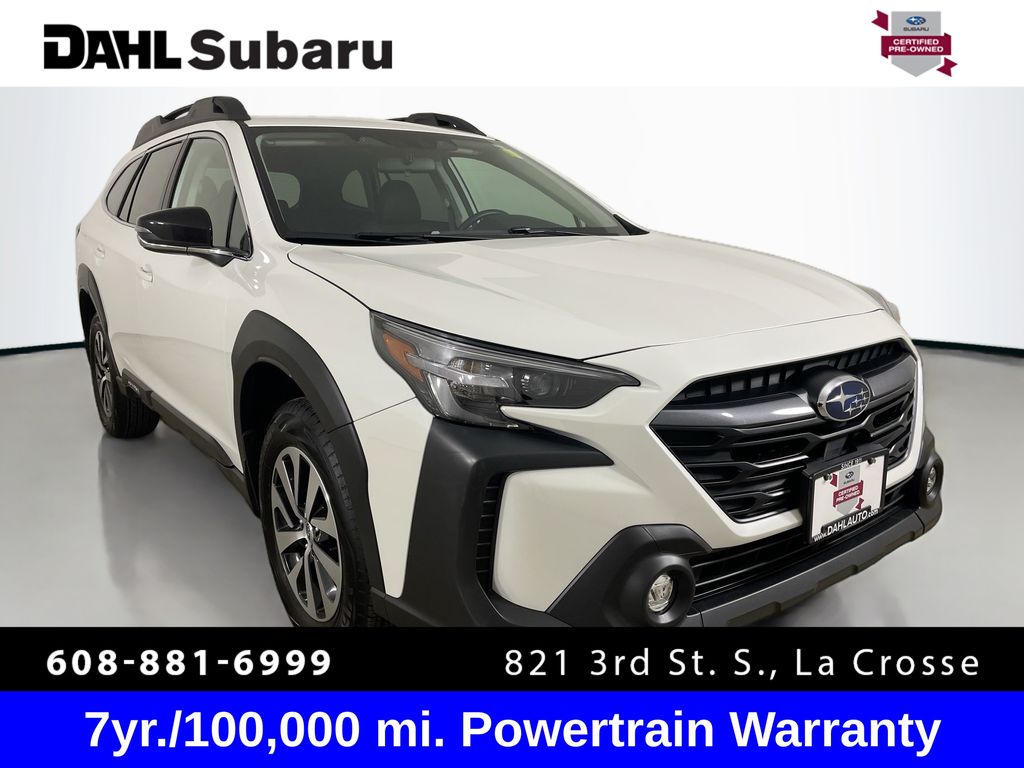 2025 Subaru Outback Premium's photo