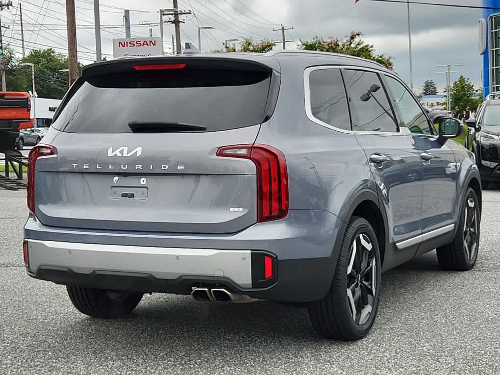 2023 Kia Telluride S photo 2