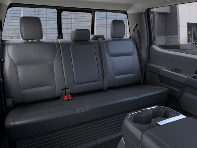 2025 FORD F-250 - Image 33