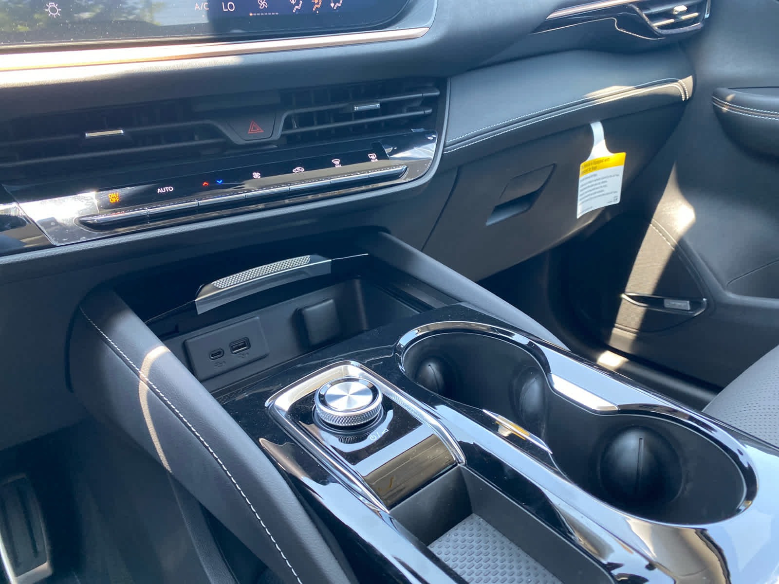 2025 Buick Envision Sport Touring photo 23