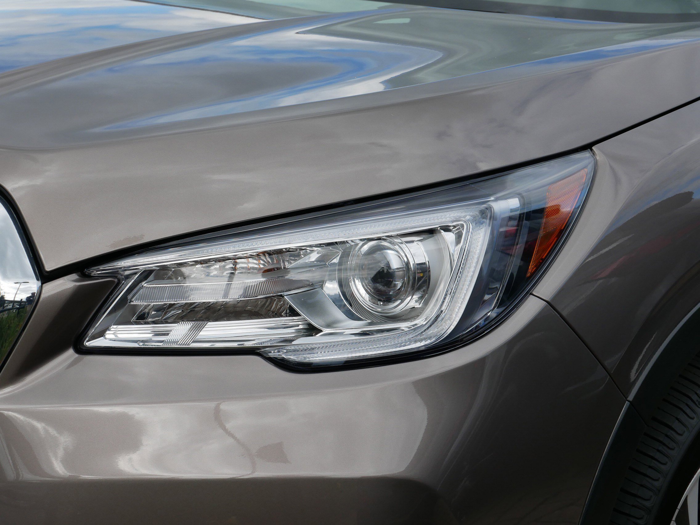 2022 Subaru Ascent Premium photo 2