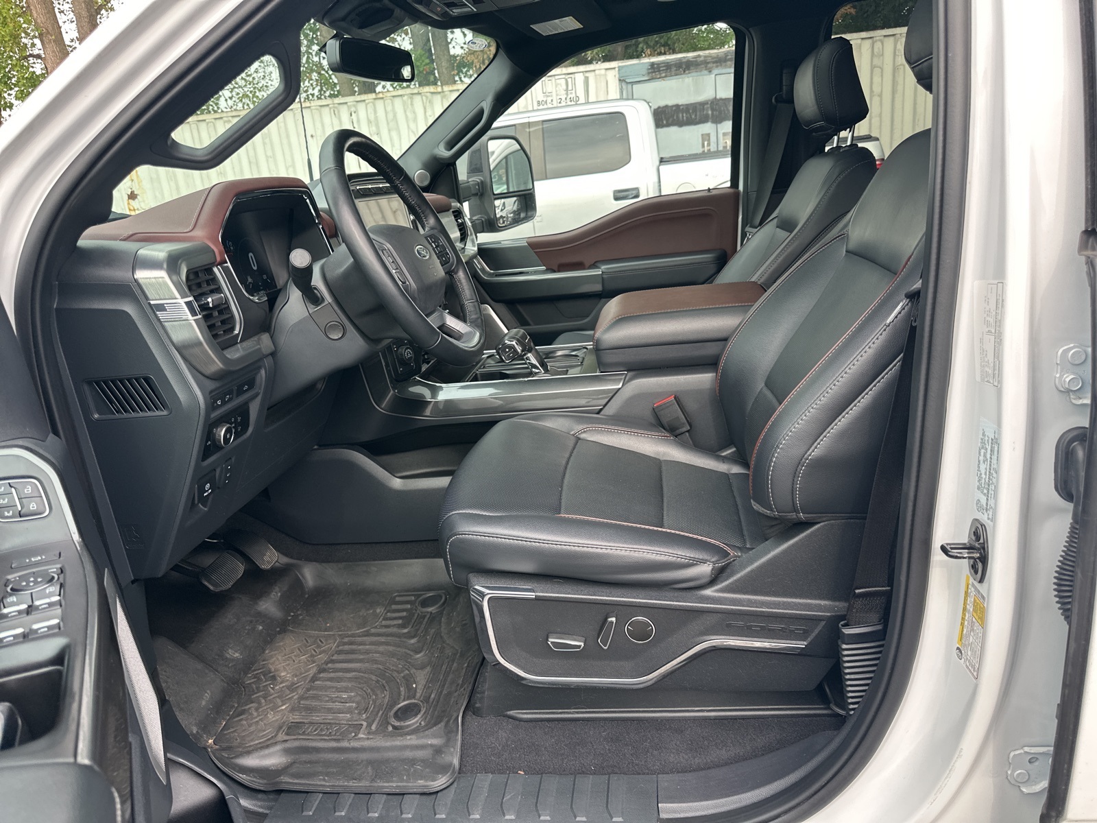 2023 Ford F-150 Lariat photo 4