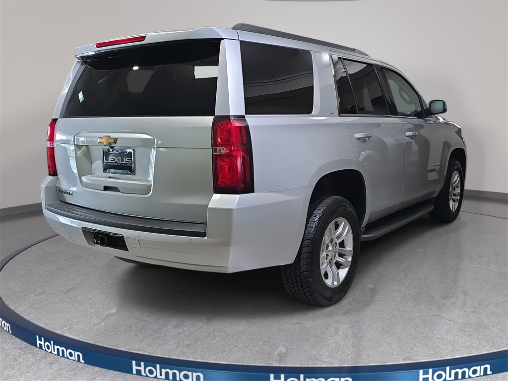 2015 Chevrolet Tahoe LT photo 3