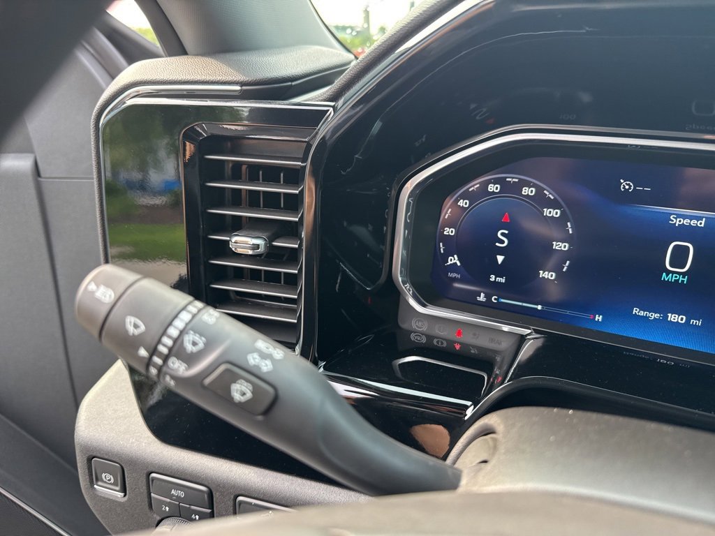 2026 Chevrolet Silverado 1500 LT photo 34