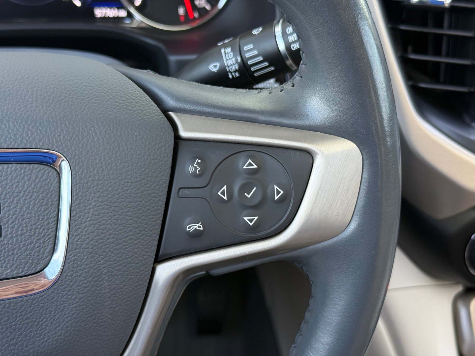 2021 Gmc Acadia Denali photo 19