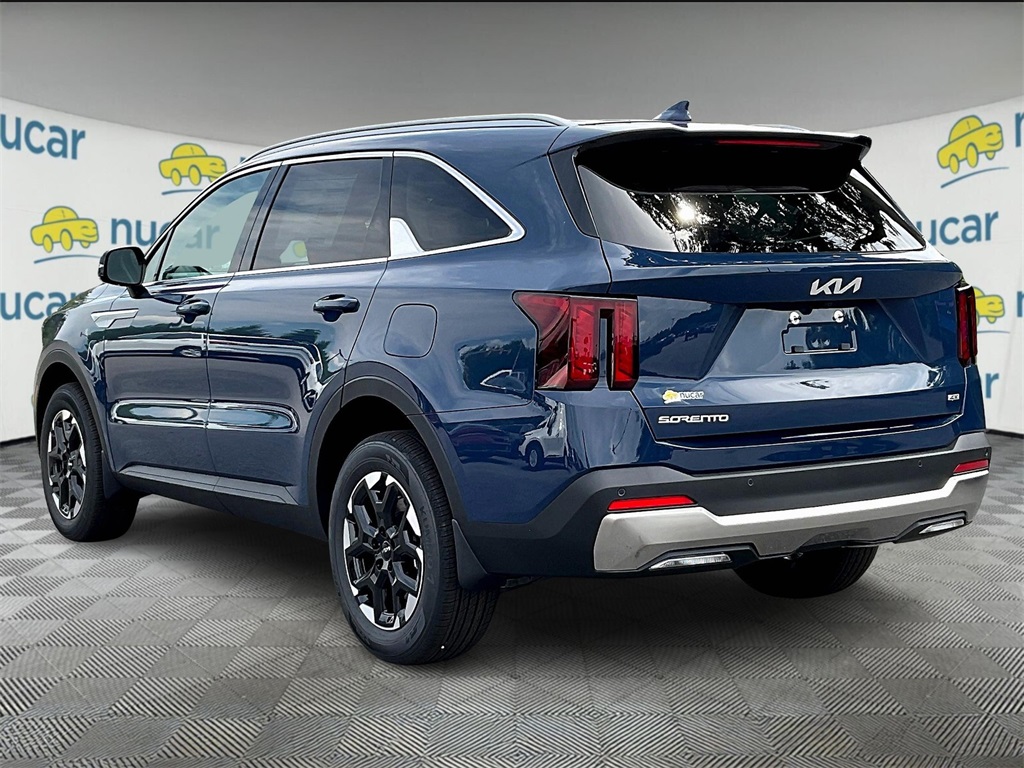 2025 Kia Sorento S photo 2
