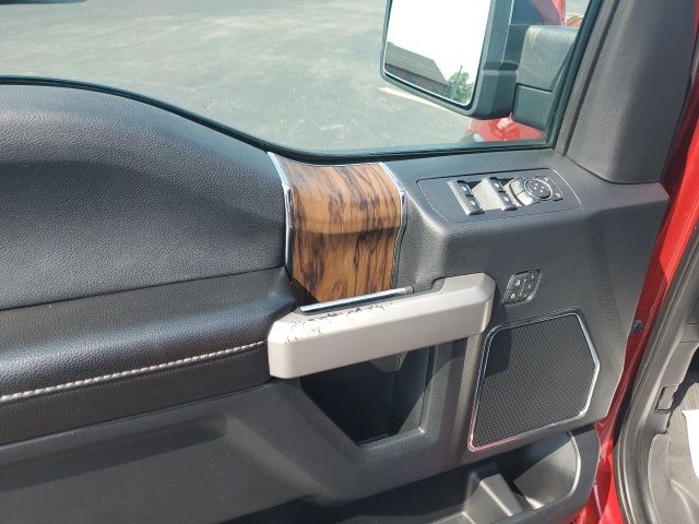 2020 Ford F-150 Lariat photo 18