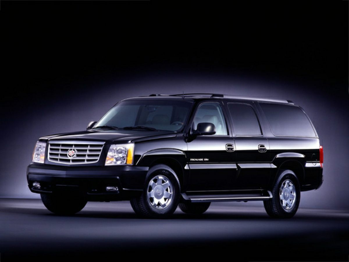 2004 Cadillac Escalade ESV Base's photo