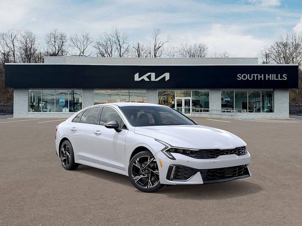 2026 Kia K5 GT-Line photo 4