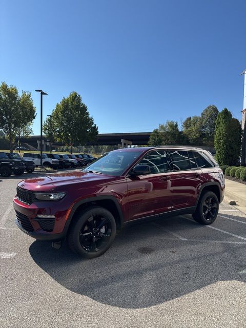 2025 Jeep Grand Cherokee Limited's photo