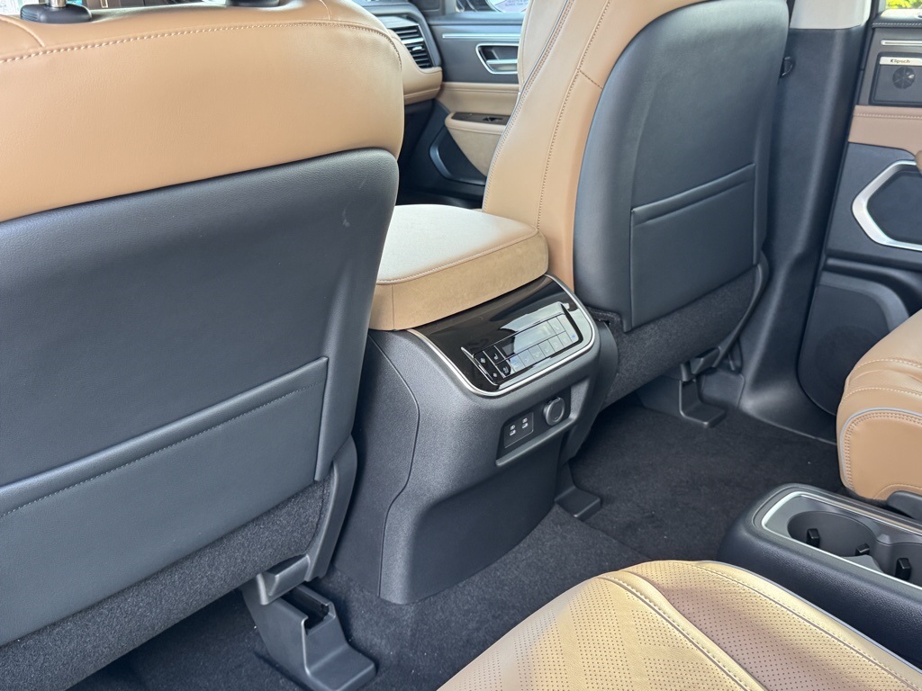 2026 Infiniti QX80 Luxe photo 14