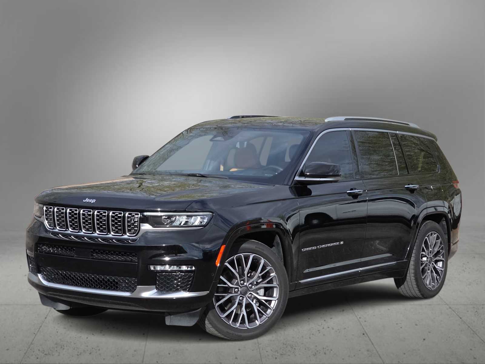 2021 Jeep Grand Cherokee L Summit Reserve's photo