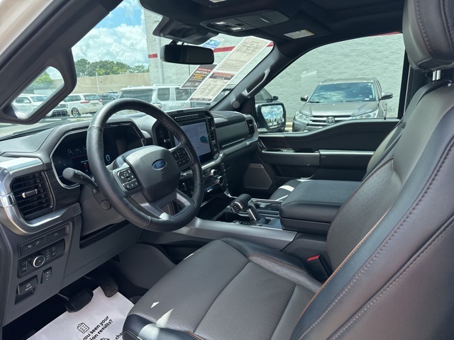 2024 Ford F-150 Lariat photo 12