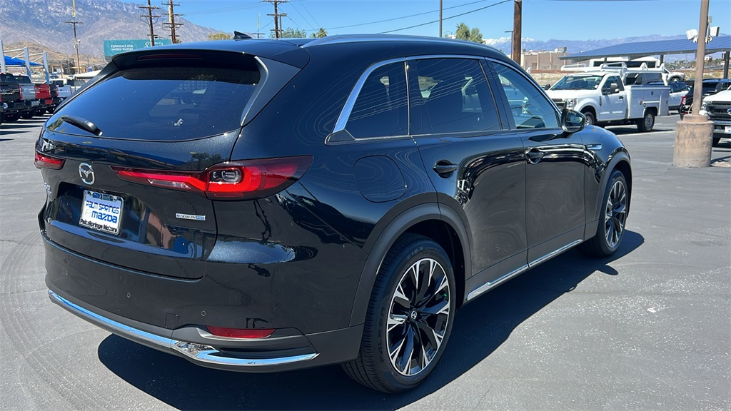 2024 Mazda CX-90 Premium photo 5