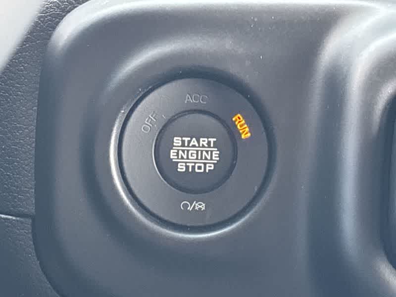2023 Jeep Wrangler Sahara photo 23