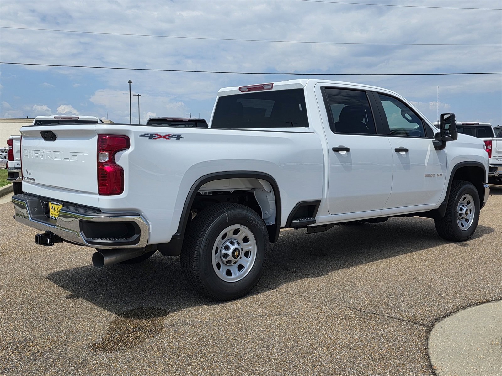 2025 Chevrolet Silverado 2500HD photo 3