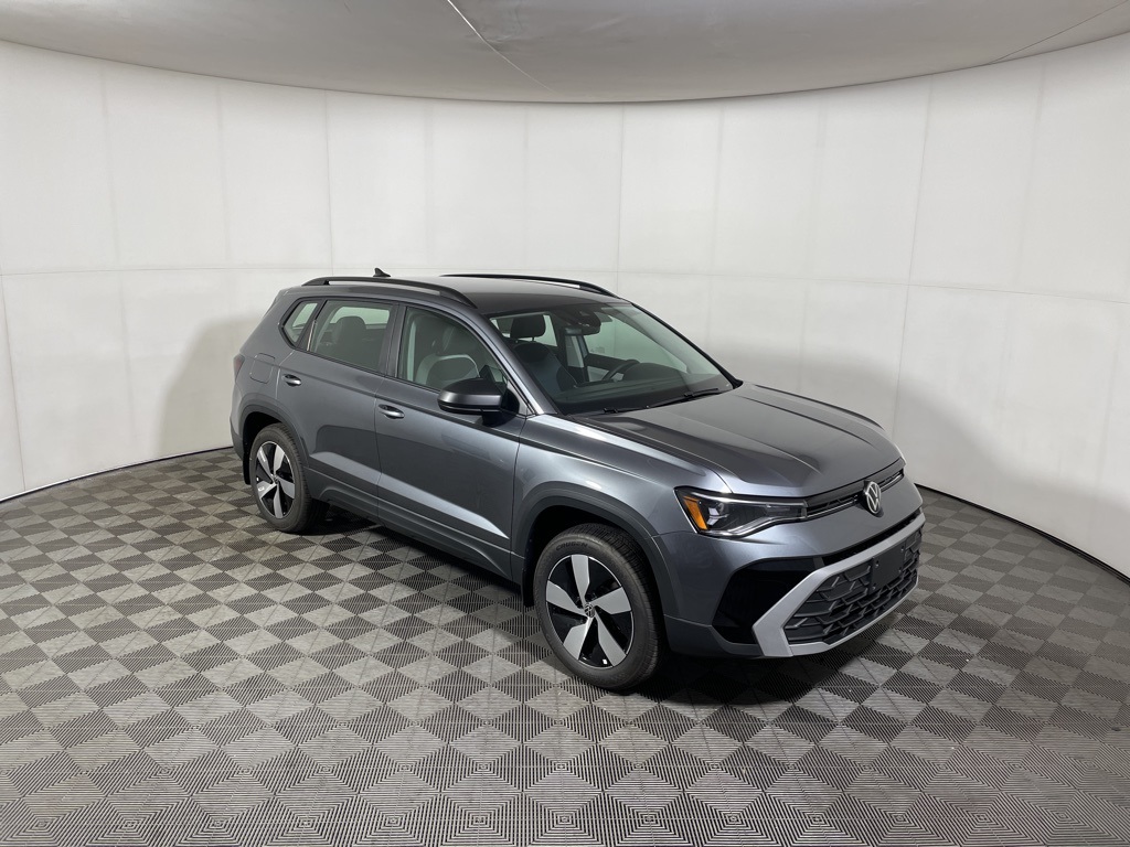 2025 Volkswagen Taos S's photo