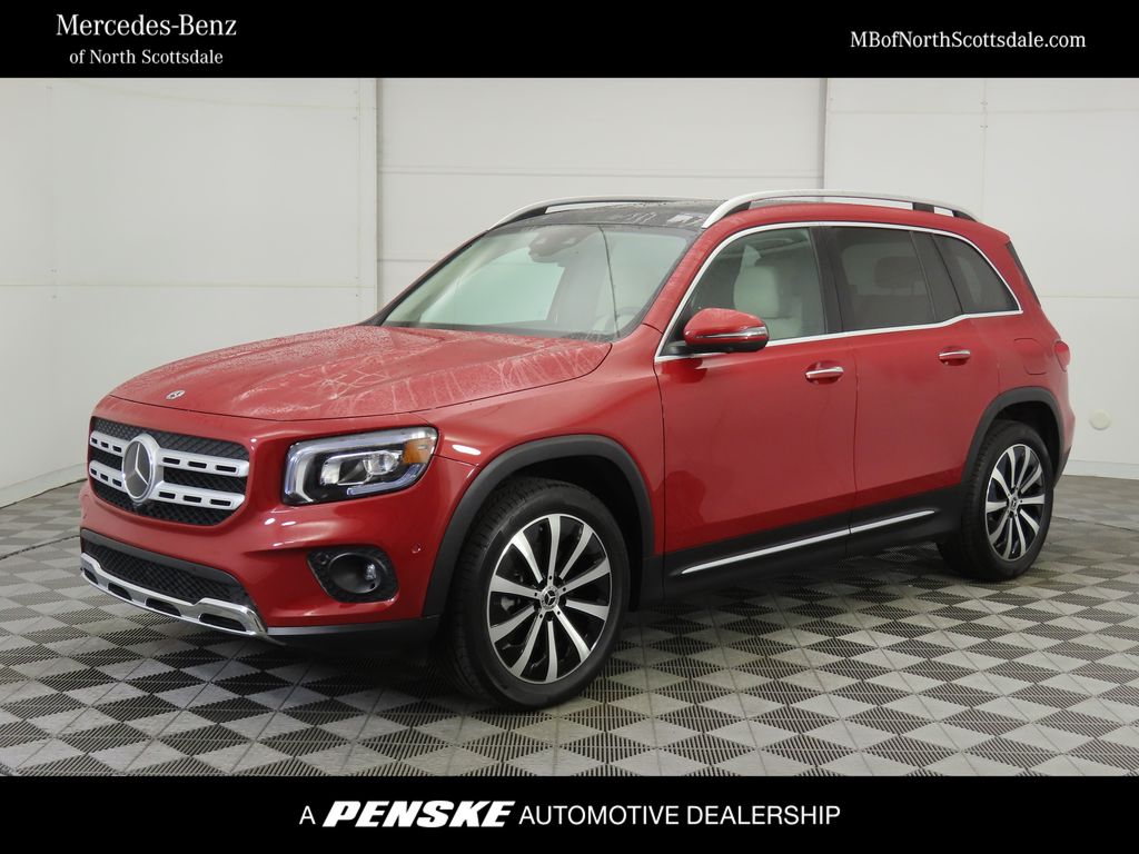 2022 Mercedes-Benz GLB Base's photo