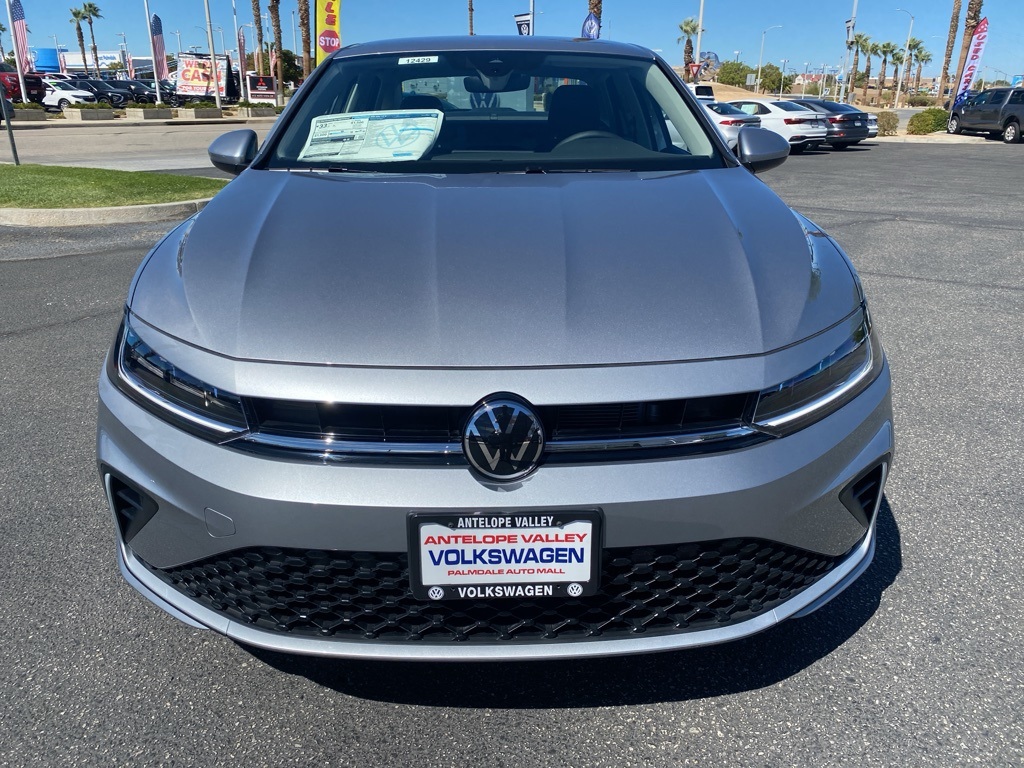 2025 Volkswagen Jetta 1.5T S photo 2