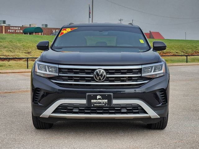 2020 Volkswagen Atlas Cross Sport SE photo 2