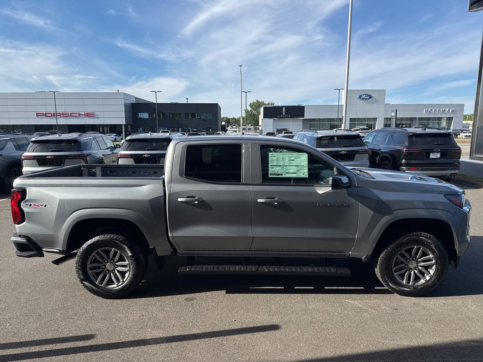 2026 Chevrolet Colorado LT photo 5