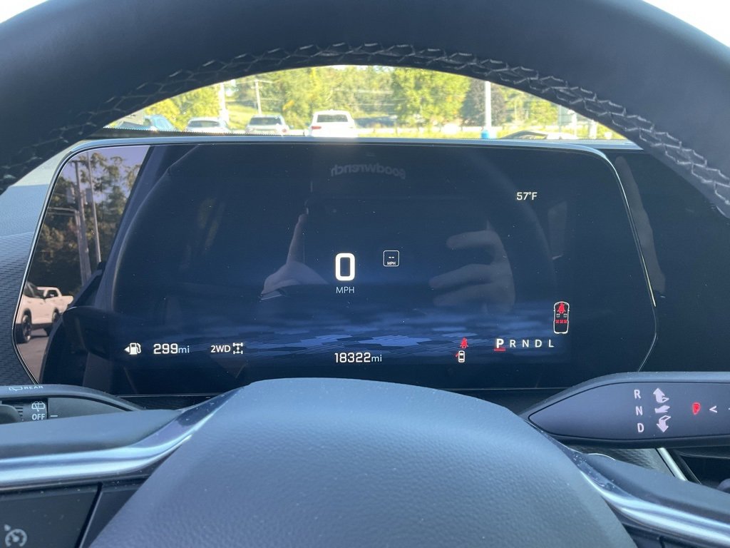 2025 Chevrolet Equinox LT photo 5