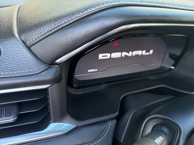 2023 Gmc Yukon Denali photo 16