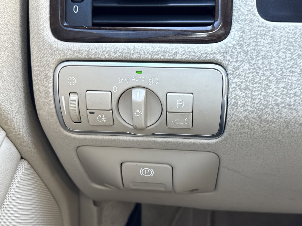 2016 Volvo XC70 T5 Drive-E Premier photo 19