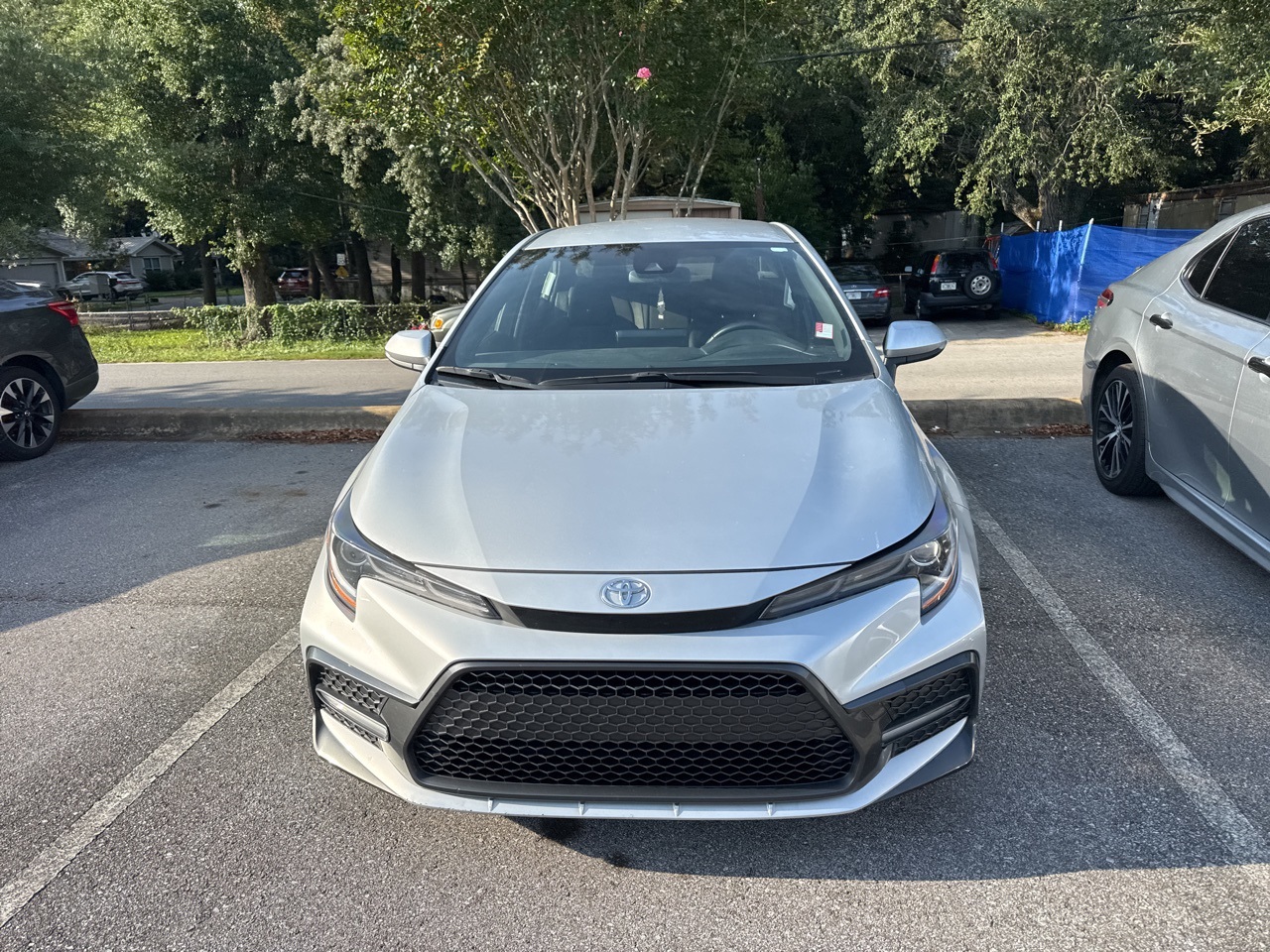 2022 Toyota Corolla SE photo 2