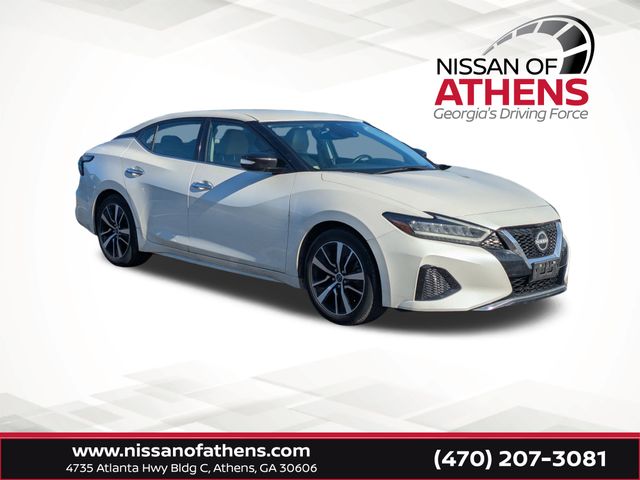 2023 Nissan Maxima SV's photo