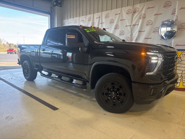 2024 Chevrolet Silverado 2500HD LTZ photo 2