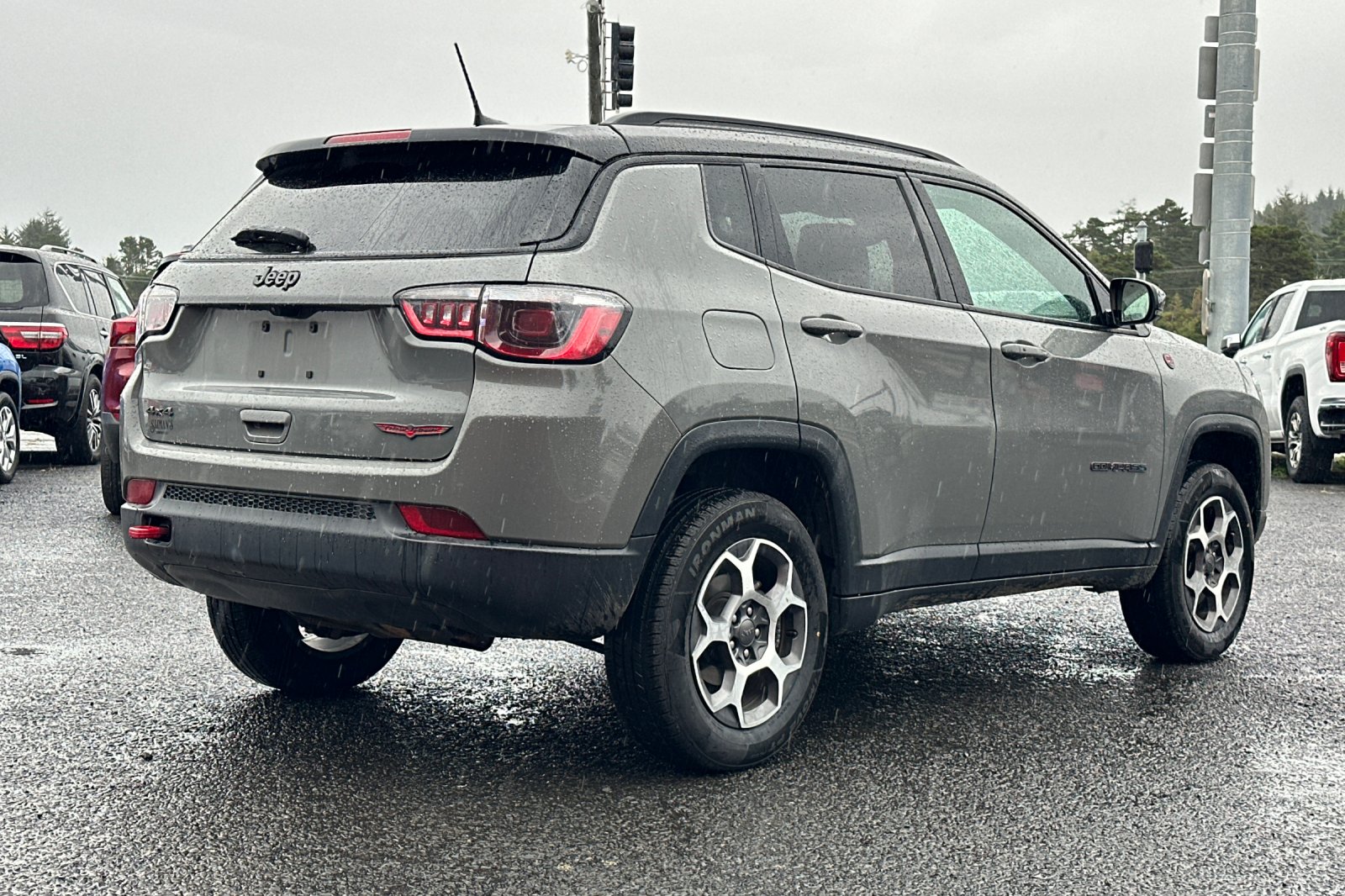 2022 Jeep Compass Trailhawk photo 3