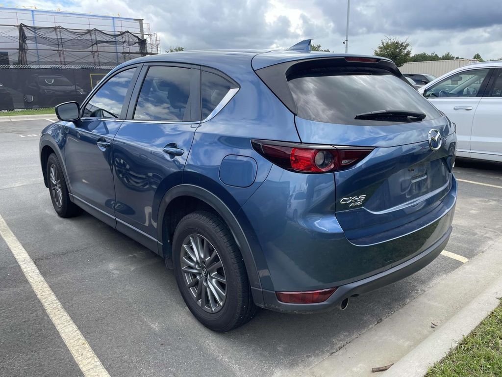 2017 Mazda CX-5 Touring photo 3
