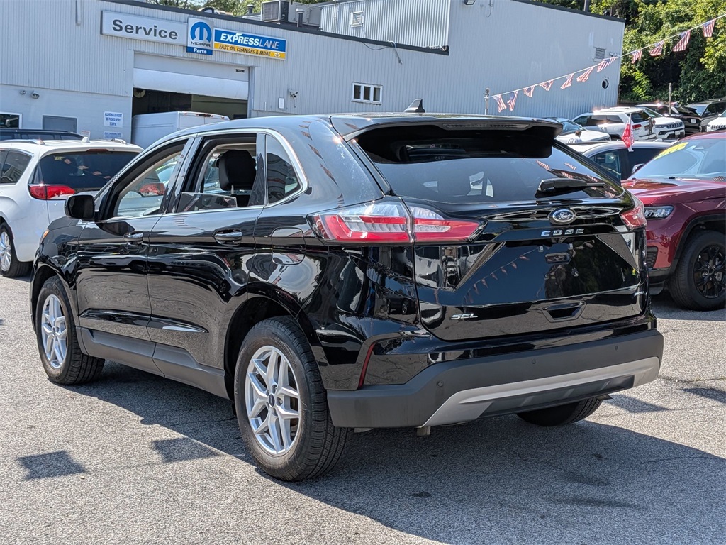 2022 Ford Edge SEL photo 9